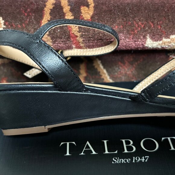 New in Box Talbots Capri Cross Straps Mini-Wedge Sandals Leather Black Size 8.5 - Picture 3 of 3